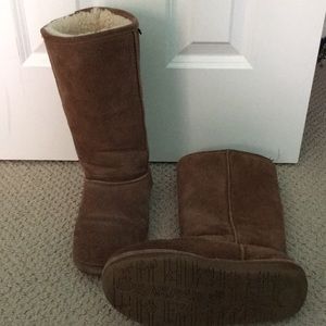 Bearpaw boots